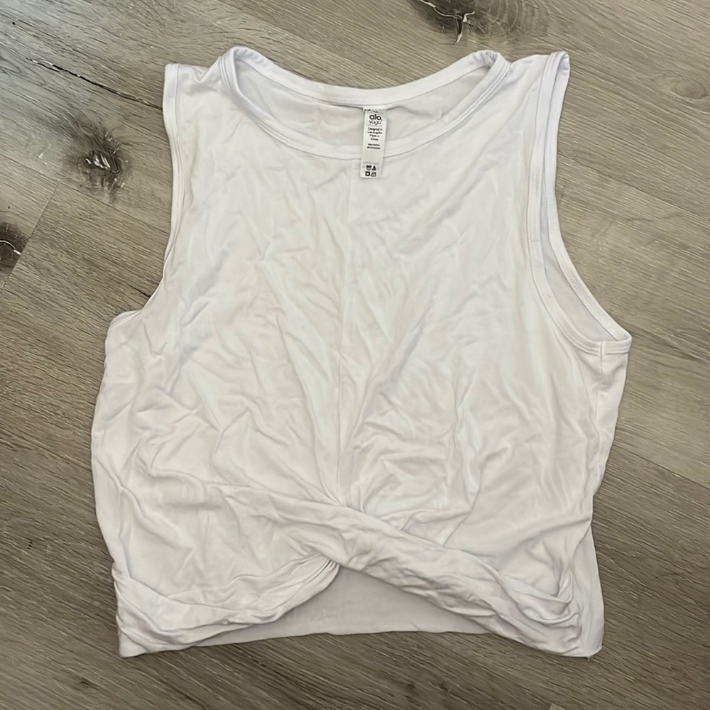 ‼️MOVING SALE‼️ alo crop tank top
